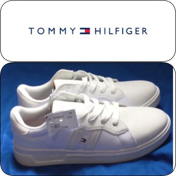 Tommy Hilfiger Other - Tommy Hilfiger Boys White Sneakers size 7